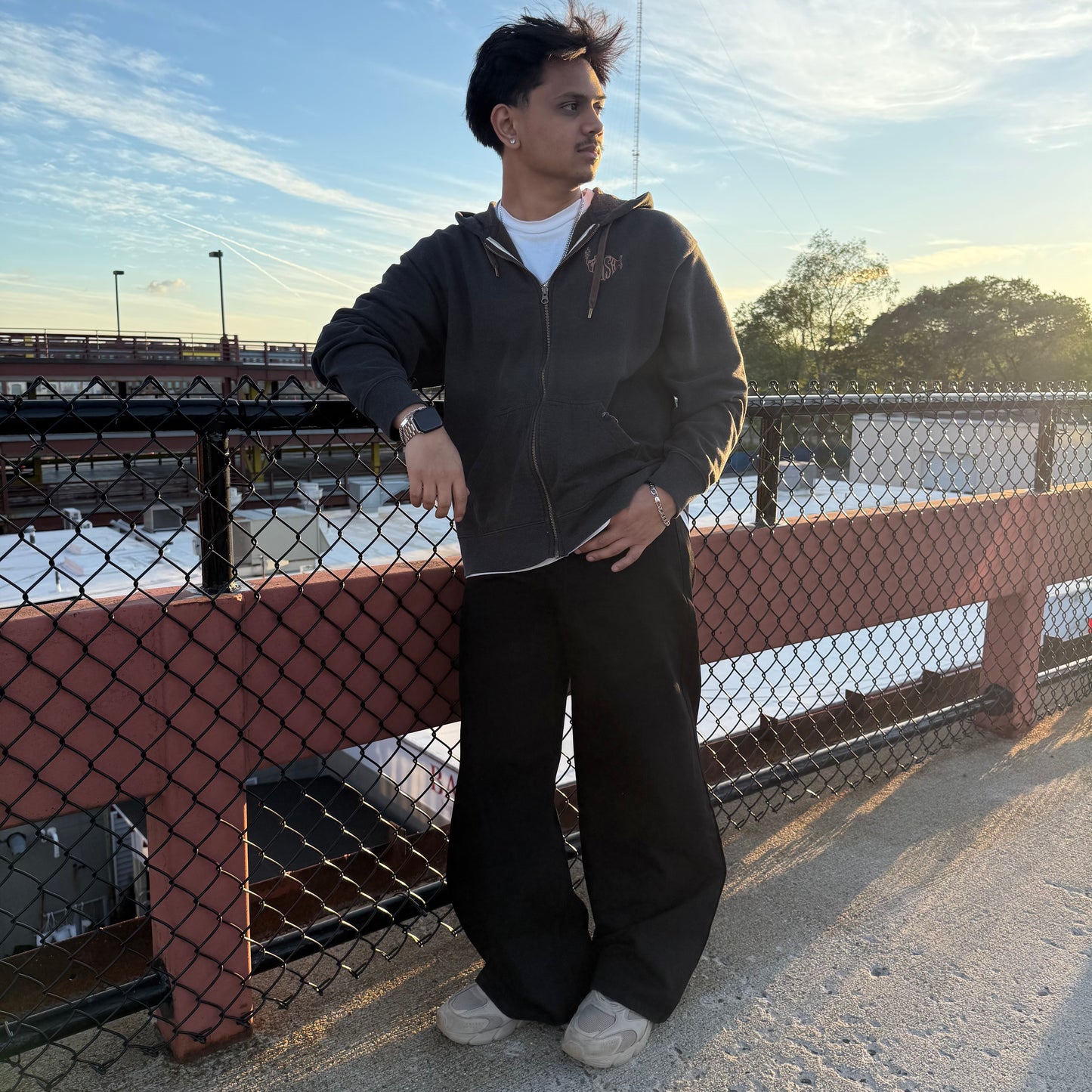 COLLEGE JEANS (BLACK)