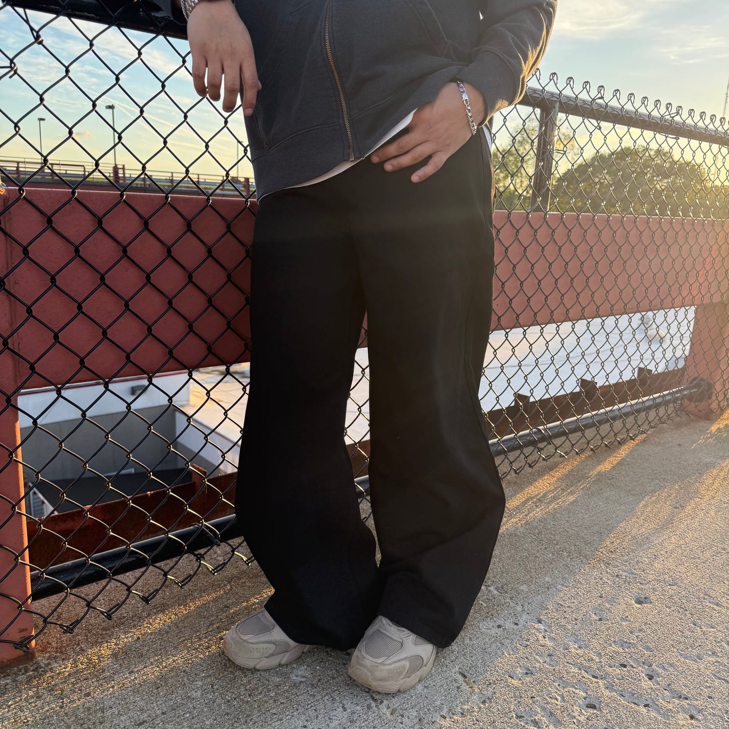 COLLEGE JEANS (BLACK)