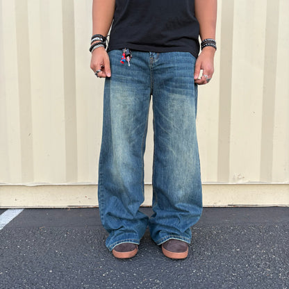 COLLEGE JEANS (BLUE)