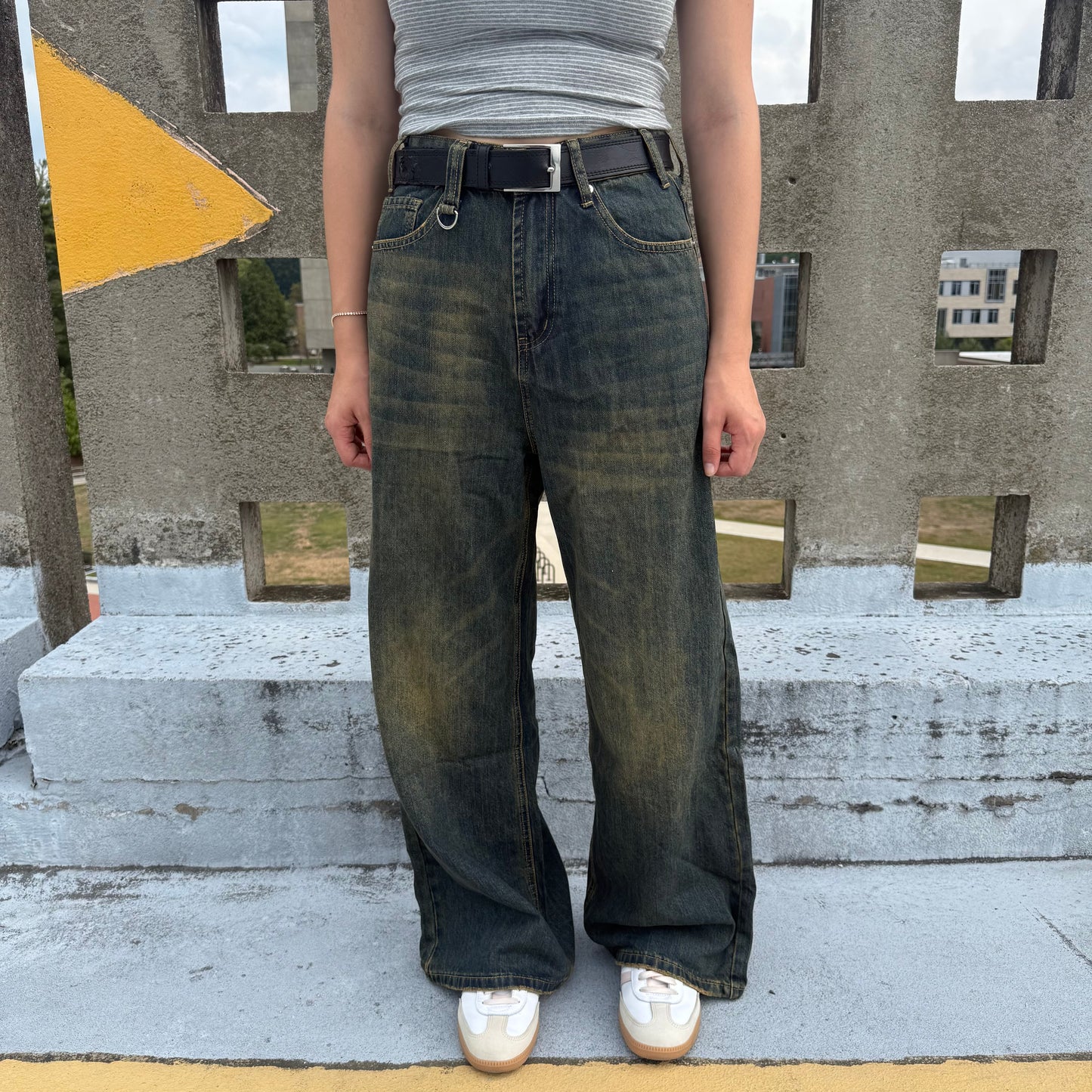 COLLEGE JEANS (OLD BLUE)