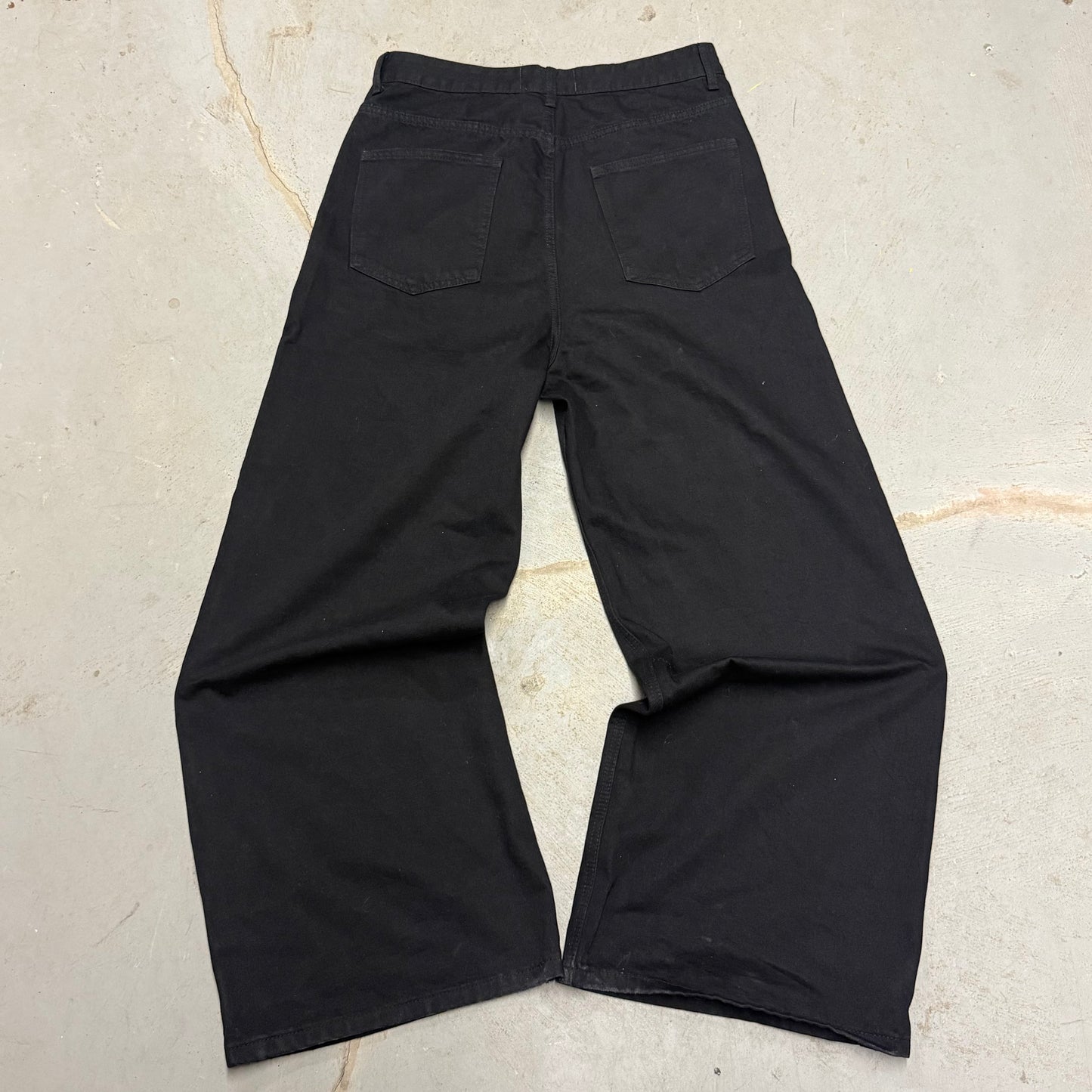 COLLEGE JEANS (BLACK)